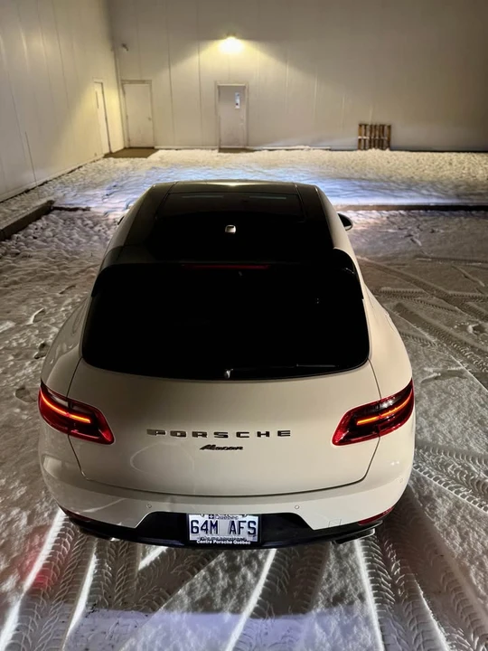 2017 Porsche Macan - Image 3 of 12