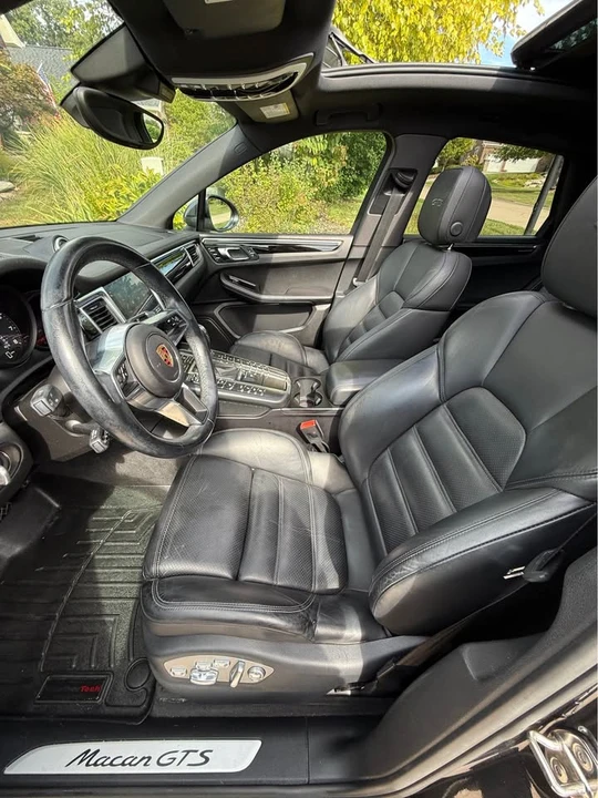 2017 Porsche Macan - Image 11 of 19