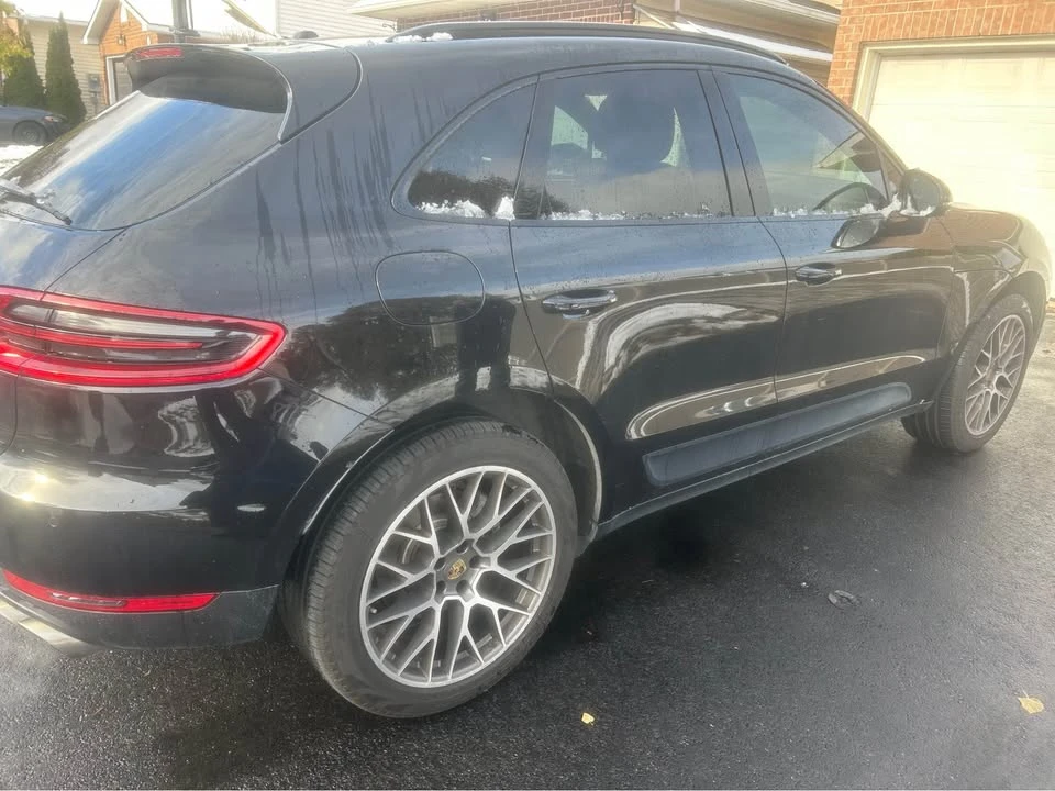 2017 Porsche Macan - Image 2 of 16