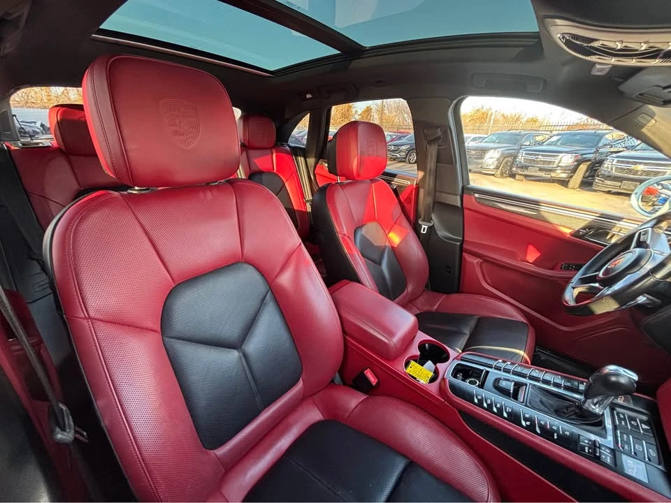 2017 Porsche Macan - Image 3 of 9