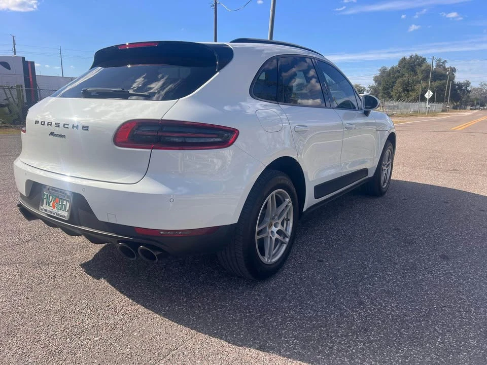 2017 Porsche Macan - Image 4 of 20