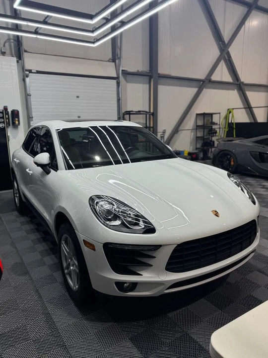 2017 Porsche Macan - Image 5 of 12