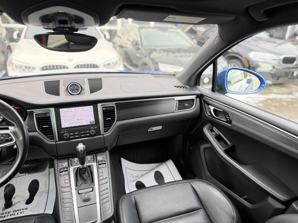 2017 Porsche Macan - Image 19 of 20