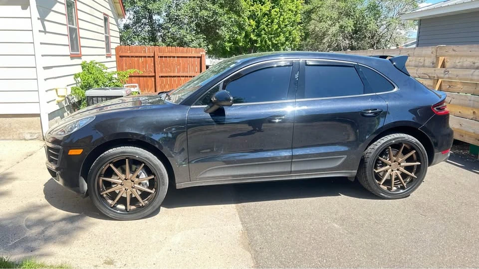 2017 Porsche Macan - Image 5 of 8