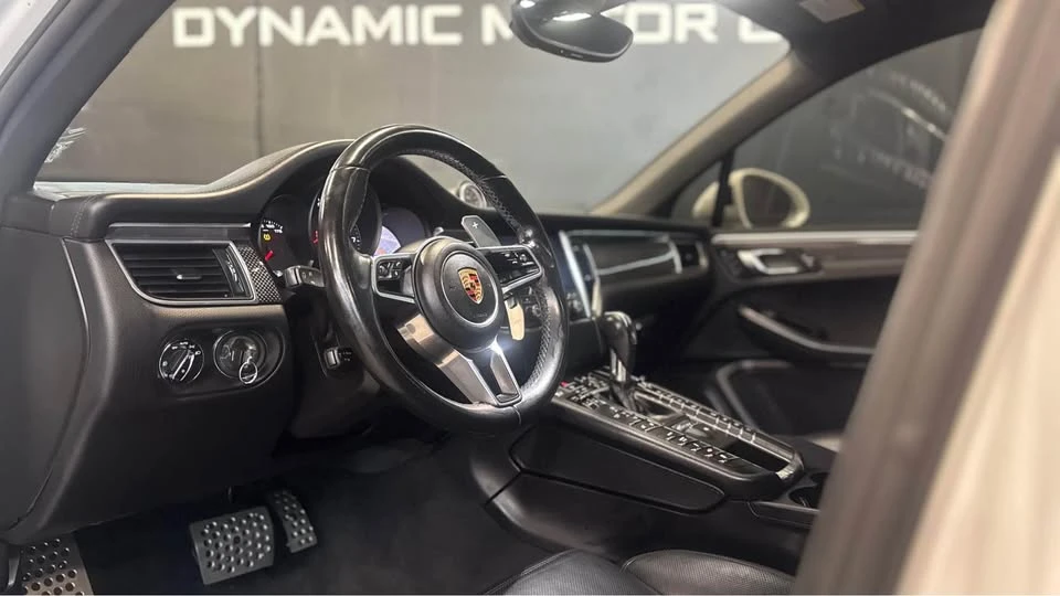 2017 Porsche Macan - Image 6 of 13