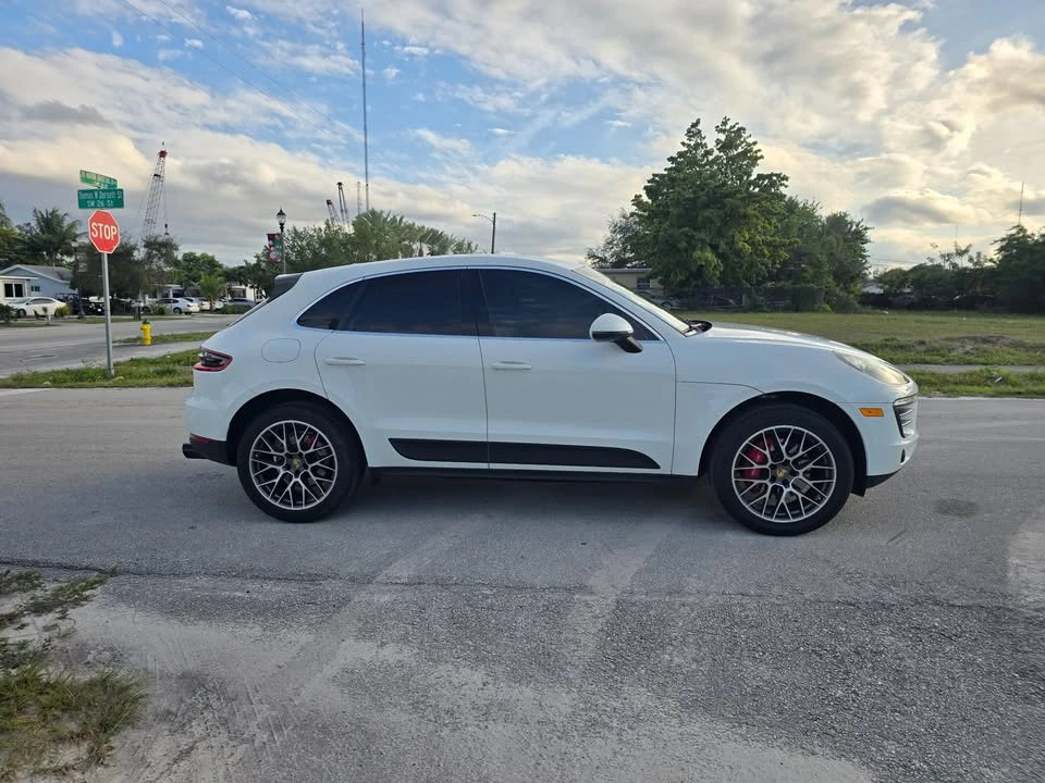 2017 Porsche Macan - Image 5 of 12