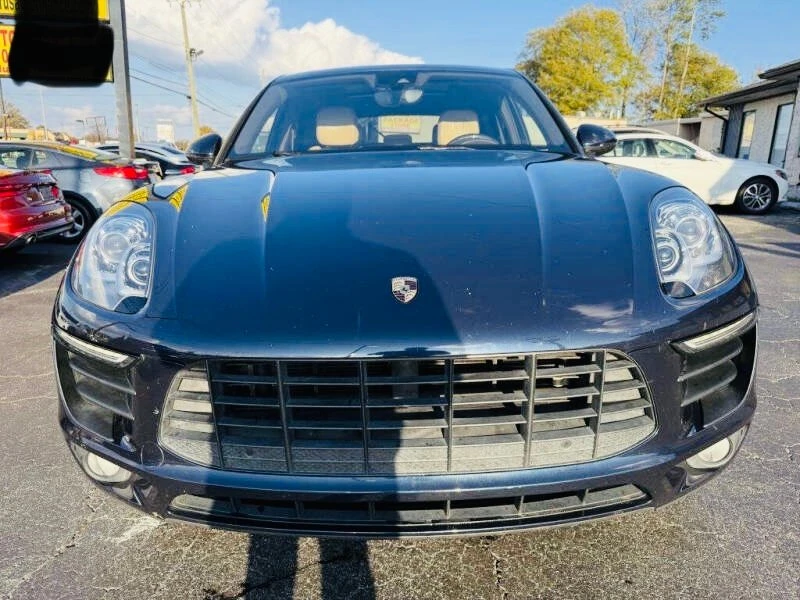2017 Porsche Macan - Image 2 of 20