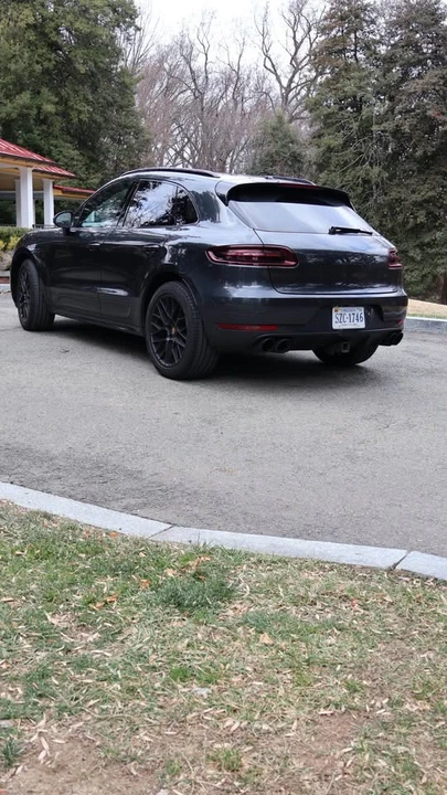 2017 Porsche Macan - Image 6 of 11