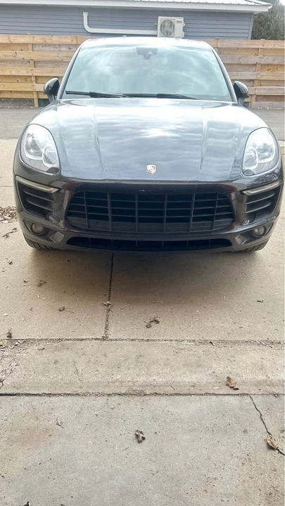 2017 Porsche Macan - Image 3 of 8