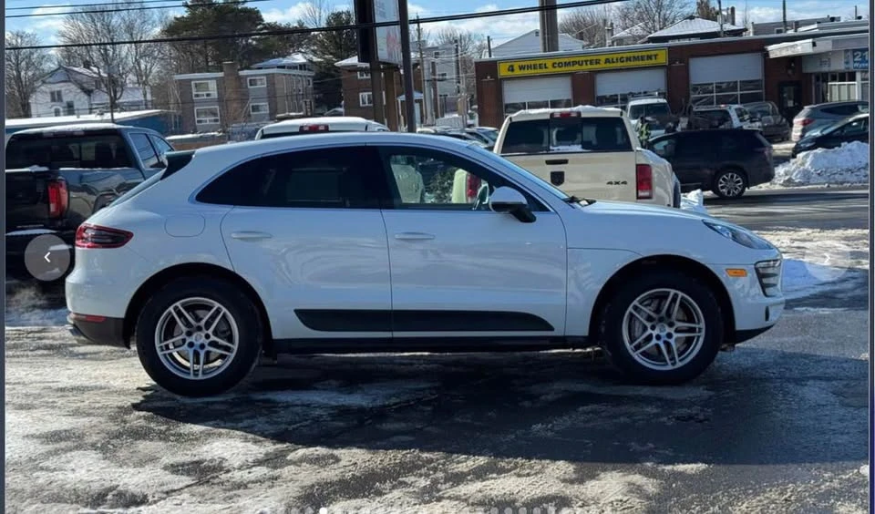 2017 Porsche Macan - Image 4 of 20