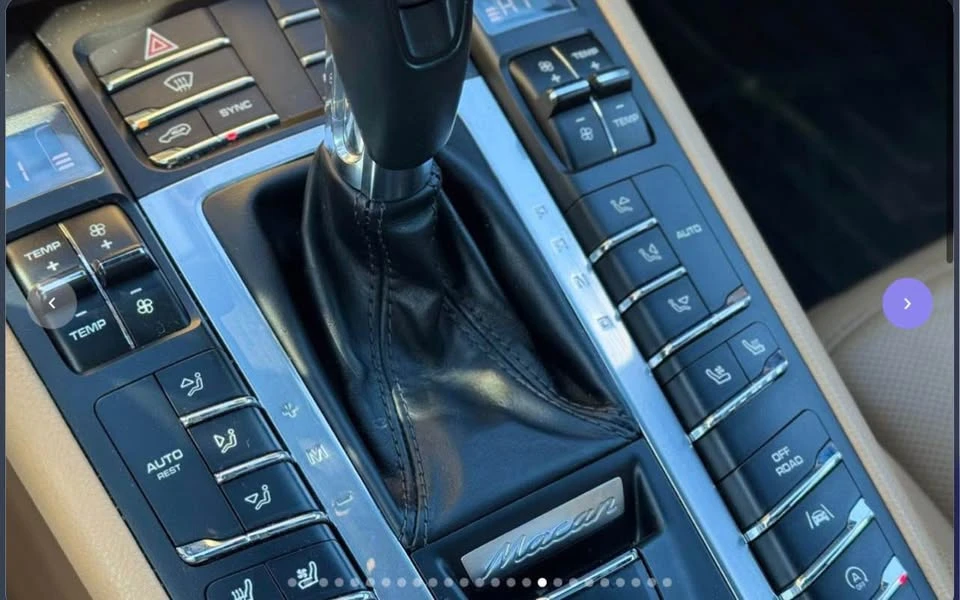 2017 Porsche Macan - Image 16 of 20