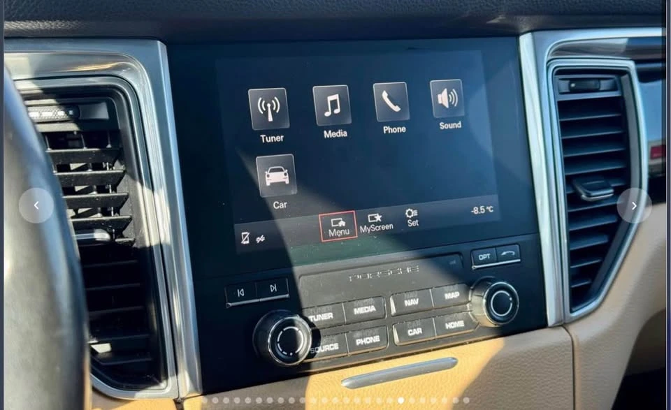 2017 Porsche Macan - Image 18 of 20