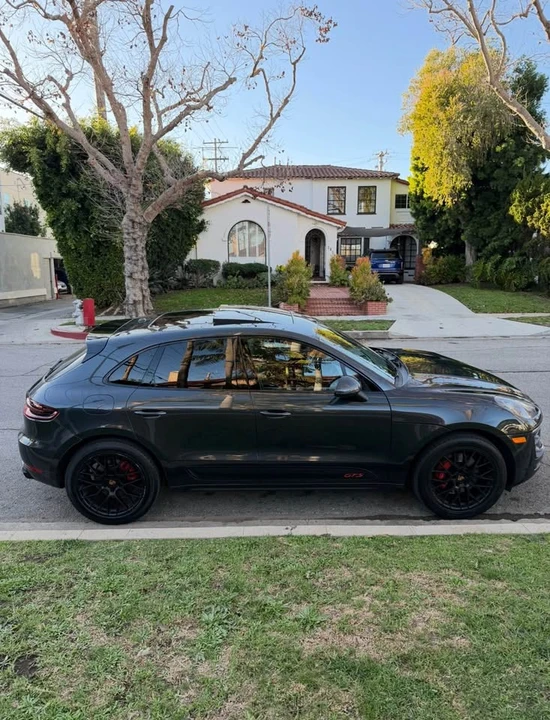 2017 Porsche Macan - Image 5 of 11