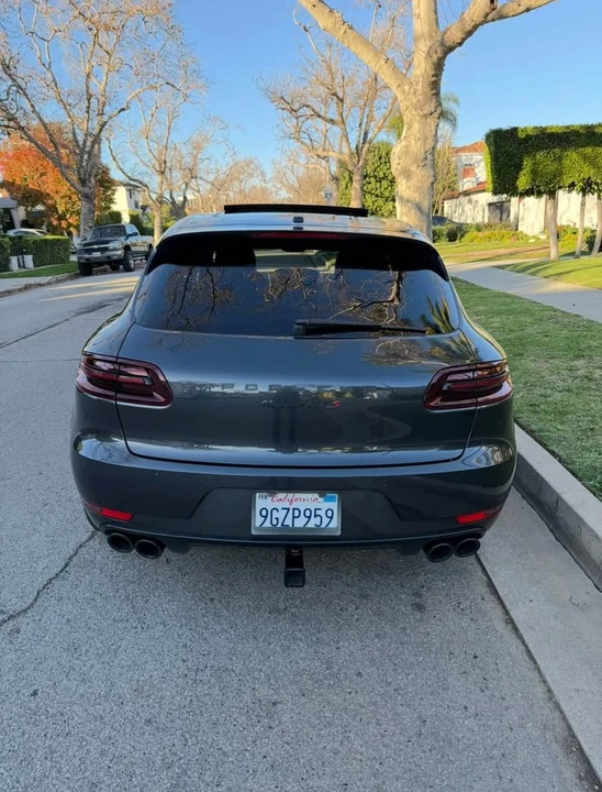 2017 Porsche Macan - Image 3 of 11