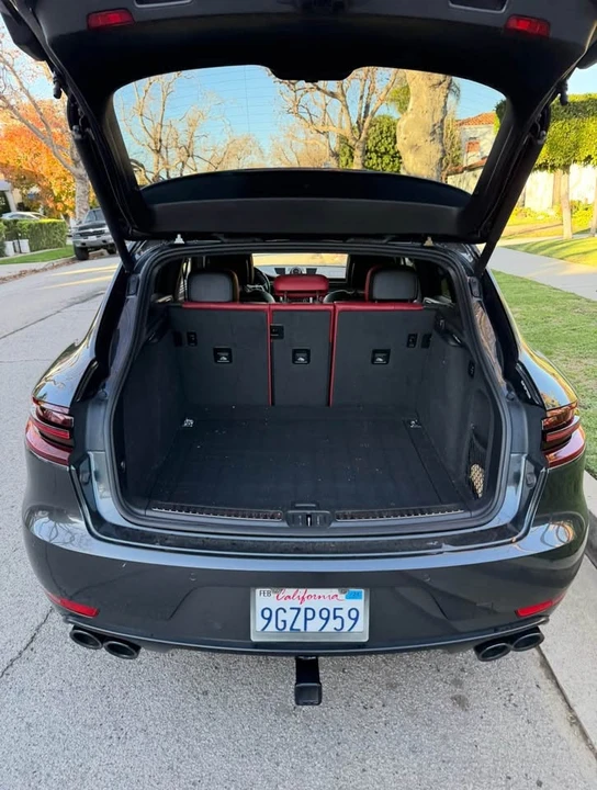 2017 Porsche Macan - Image 8 of 11