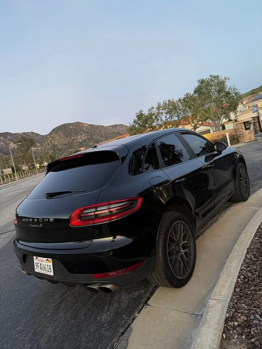 2017 Porsche Macan - Image 3 of 10