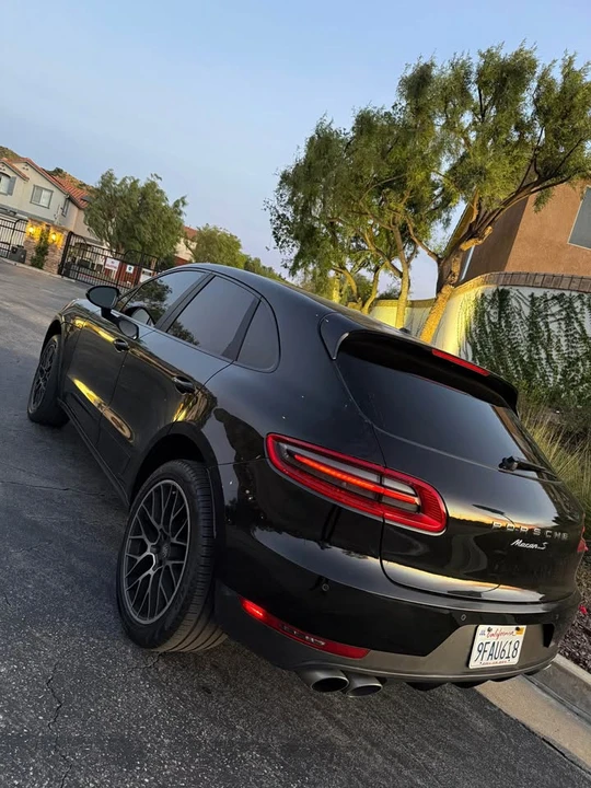 2017 Porsche Macan - Image 4 of 10