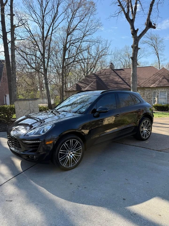 2017 Porsche Macan - Image 4 of 16