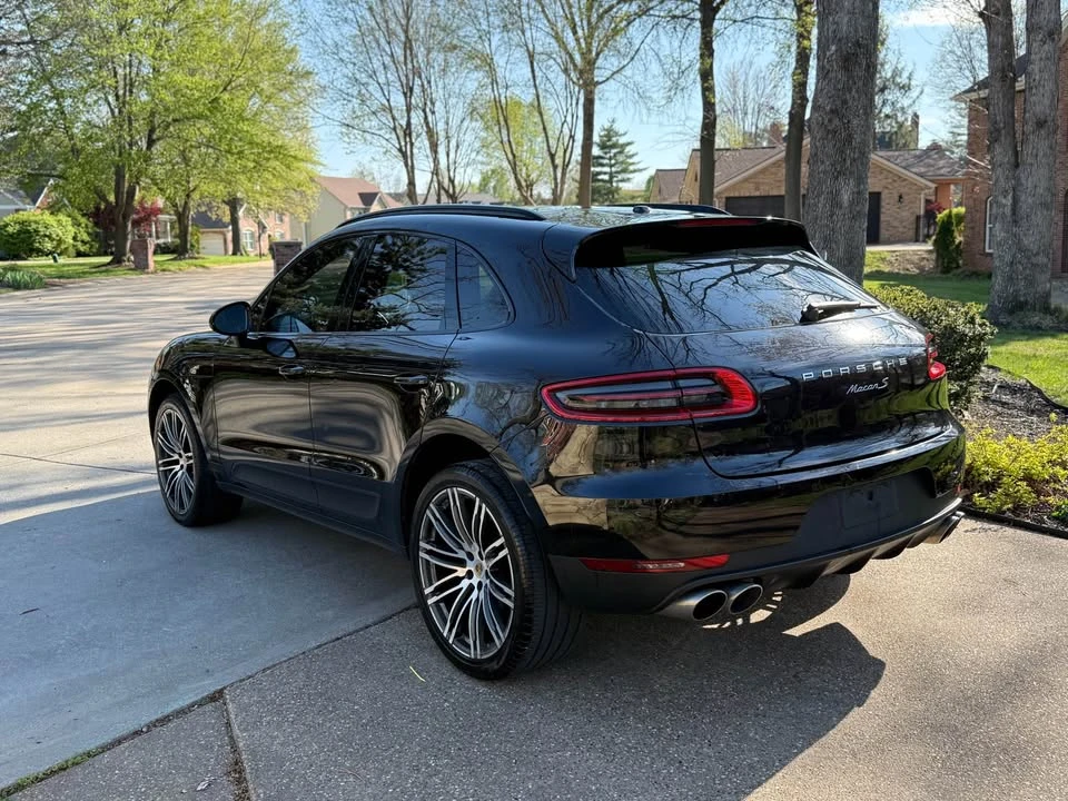 2017 Porsche Macan - Image 3 of 16