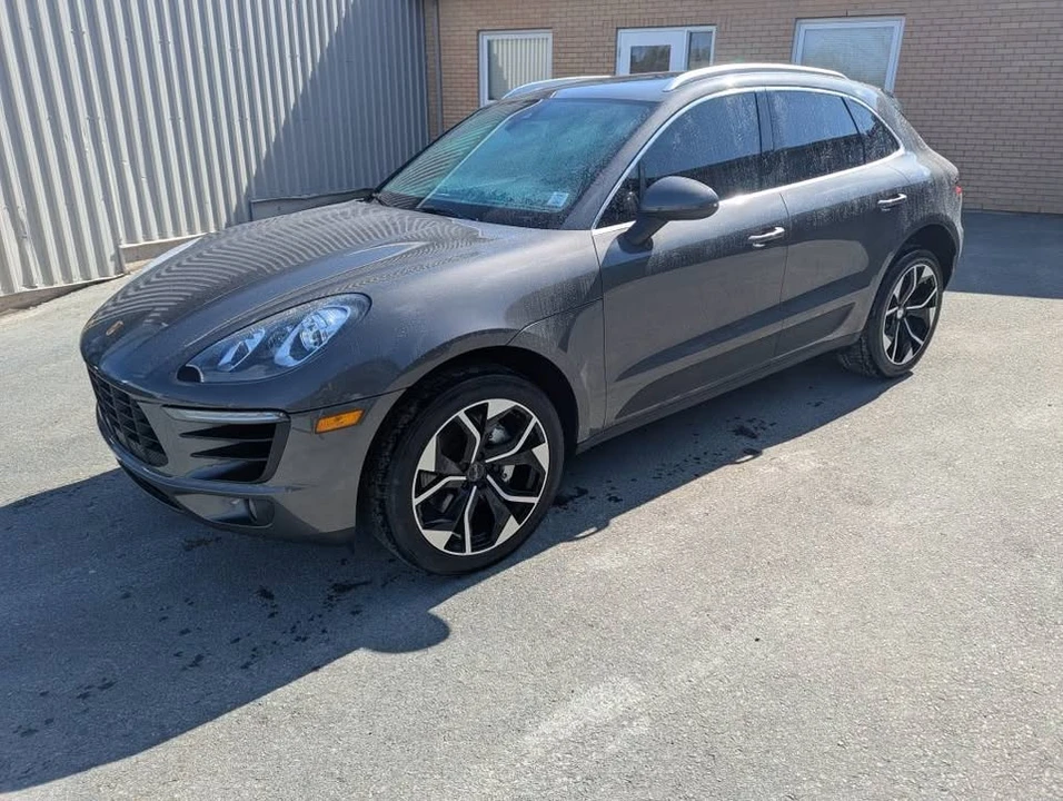 2017 Porsche Macan - Image 2 of 12