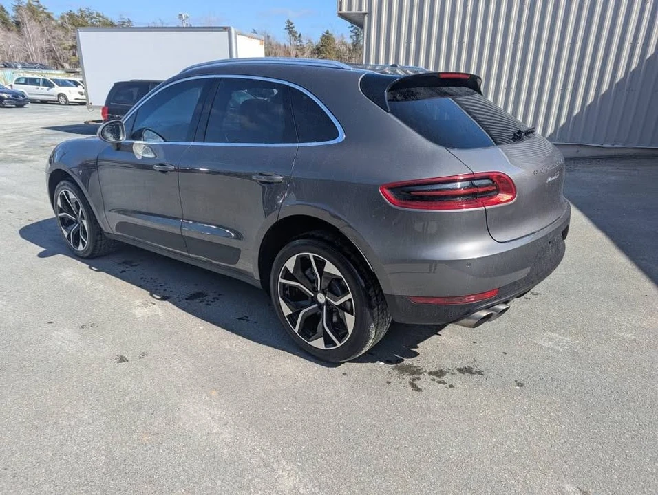 2017 Porsche Macan - Image 3 of 12
