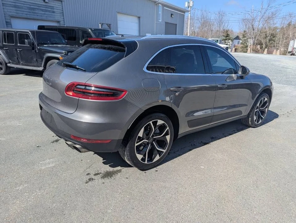 2017 Porsche Macan - Image 5 of 12