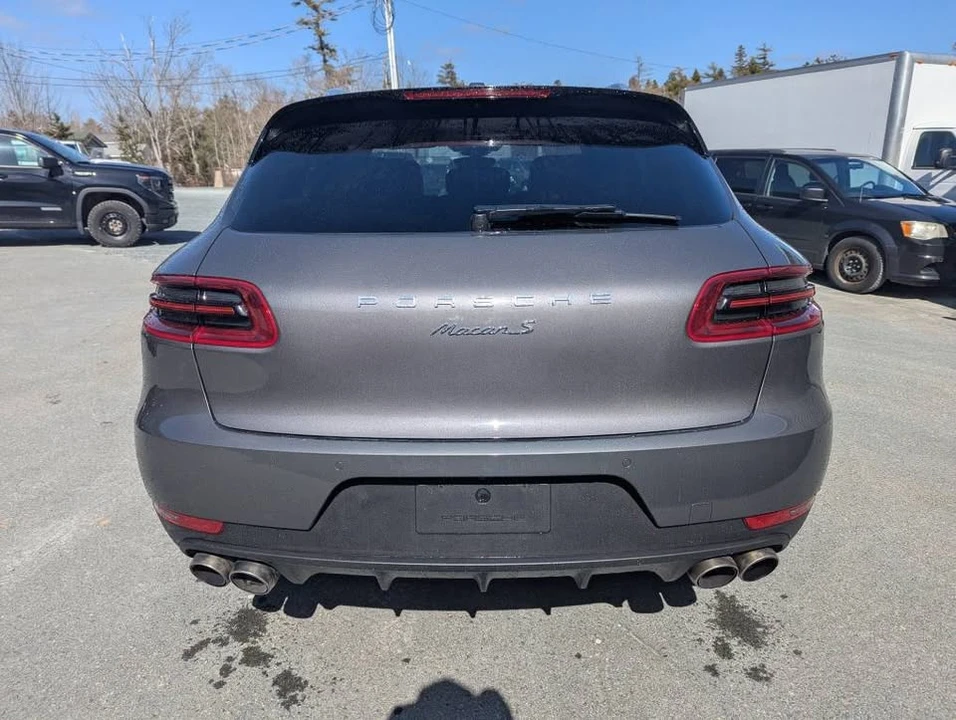 2017 Porsche Macan - Image 4 of 12