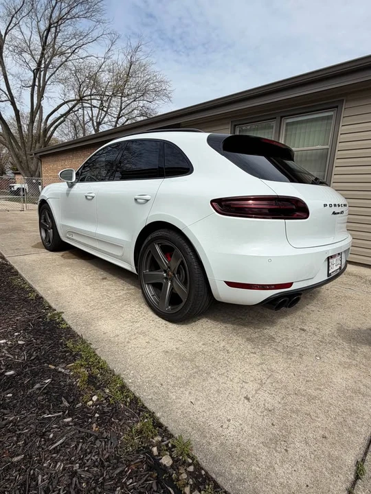 2017 Porsche Macan GTS - Image 14 of 20