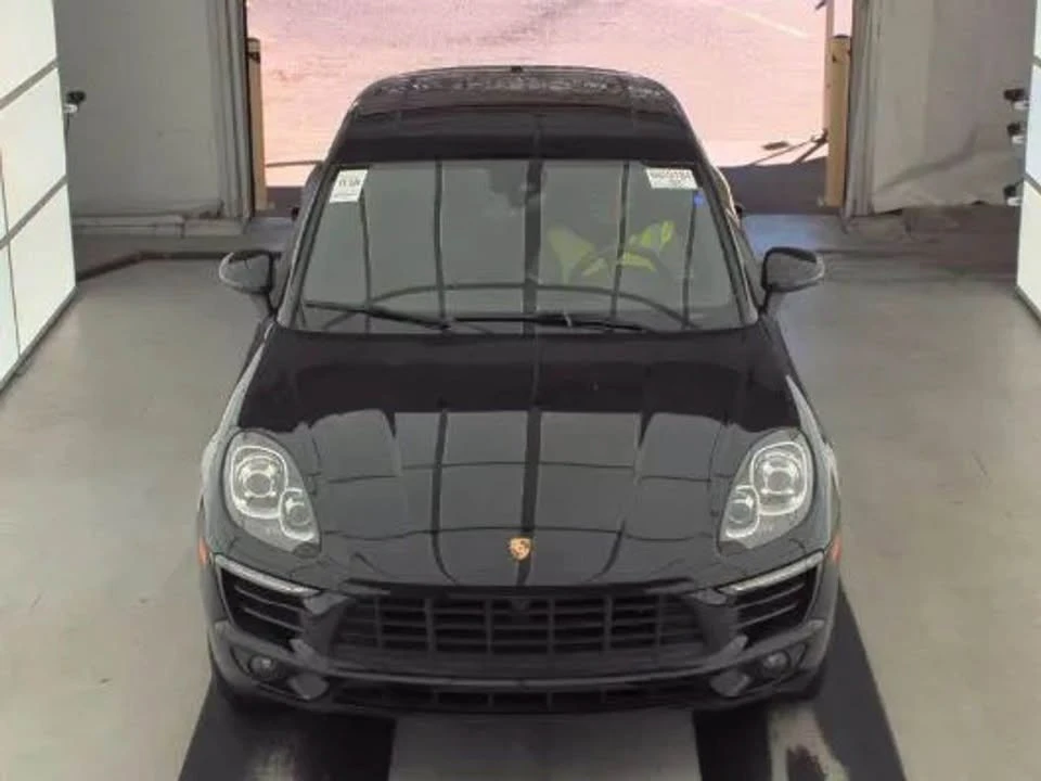 2017 Porsche Macan - Image 2 of 10