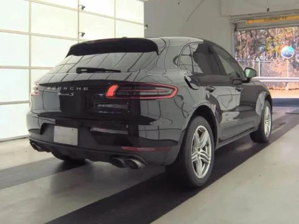 2017 Porsche Macan - Image 3 of 10