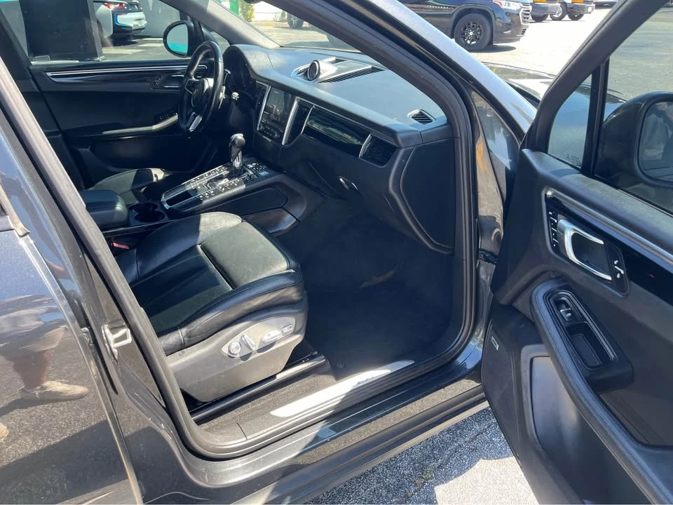 2017 Porsche Macan - Image 13 of 13