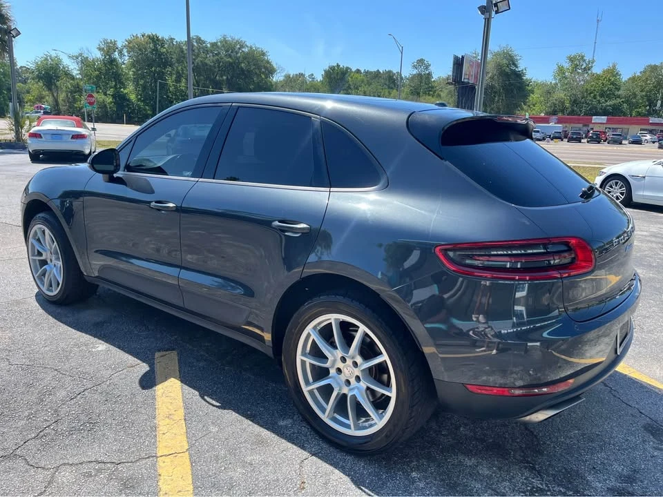 2017 Porsche Macan - Image 4 of 13