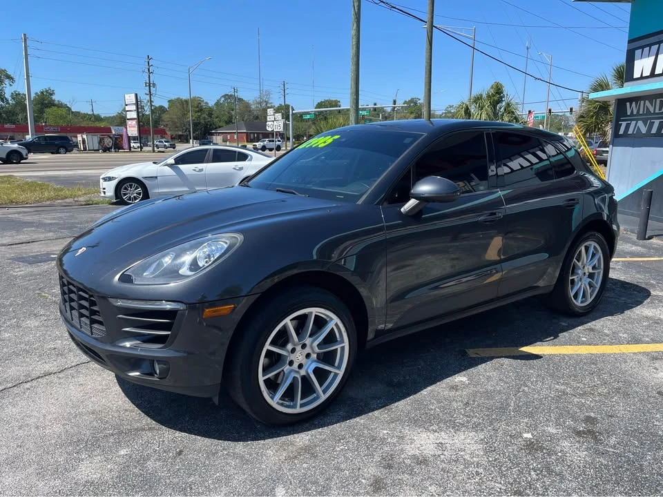 2017 Porsche Macan - Image 8 of 13