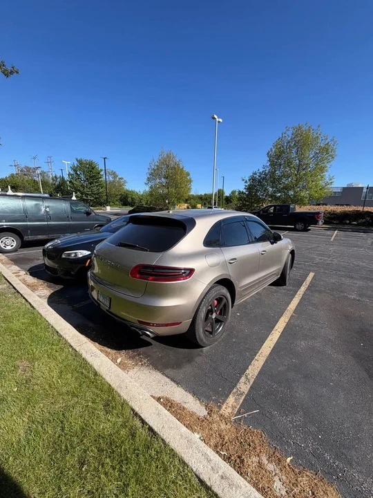 2017 Porsche Macan - Image 4 of 8