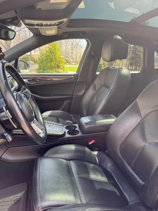 2017 Porsche Macan - Image 3 of 7