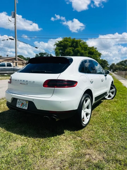 2017 Porsche Macan - Image 5 of 19