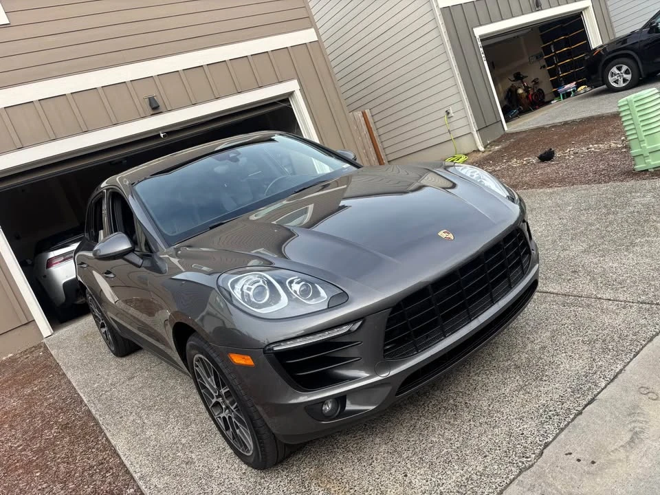 2017 Porsche Macan - Image 20 of 21