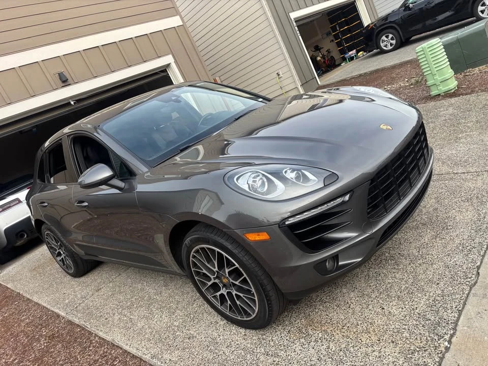 2017 Porsche Macan - Image 19 of 21