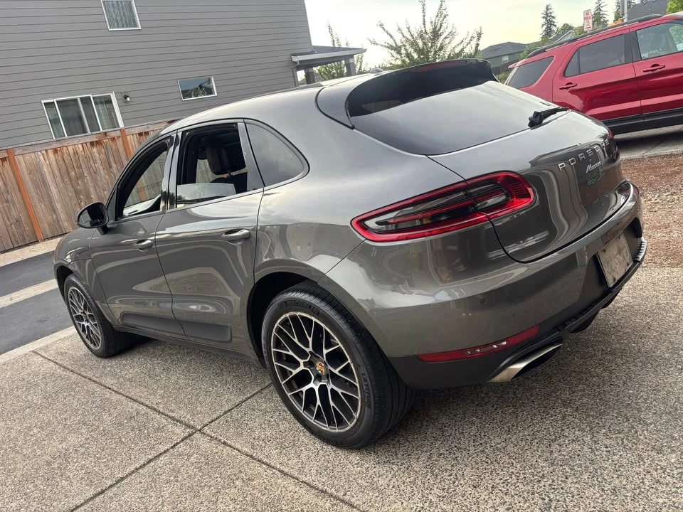 2017 Porsche Macan - Image 12 of 21