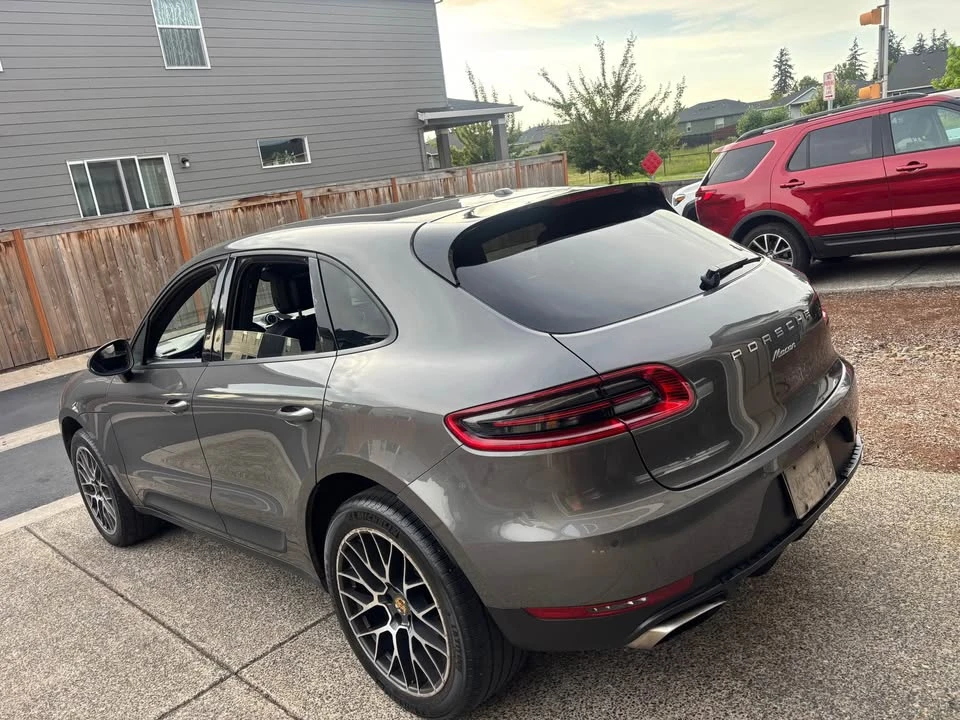2017 Porsche Macan - Image 11 of 21