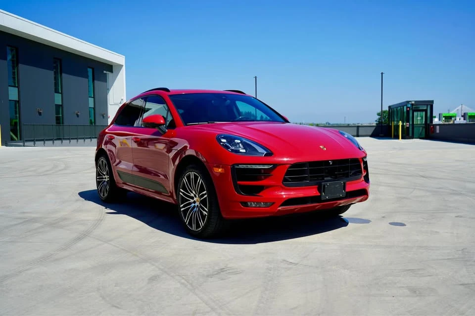 2017 Porsche Macan - Image 2 of 13