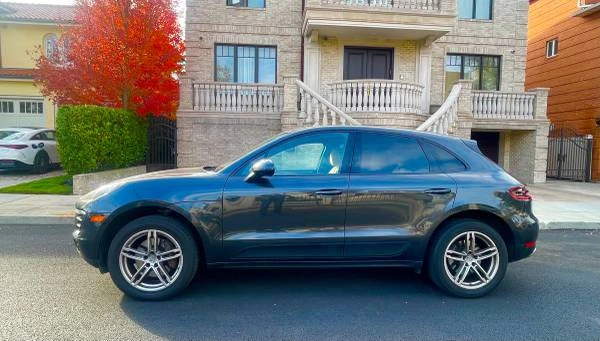 2017 Porsche Macan - Image 7 of 19