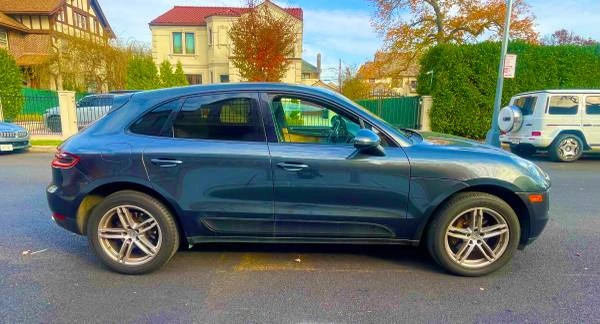 2017 Porsche Macan - Image 4 of 19
