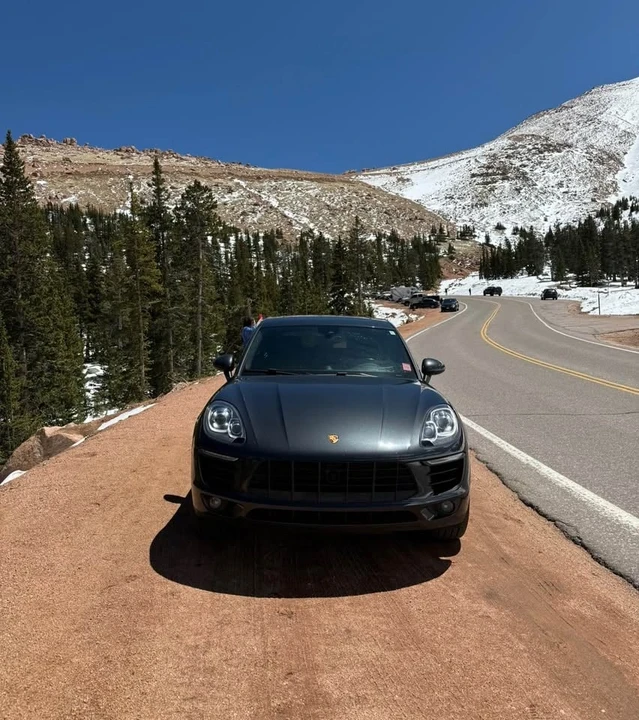 2017 Porsche Macan - Image 4 of 6