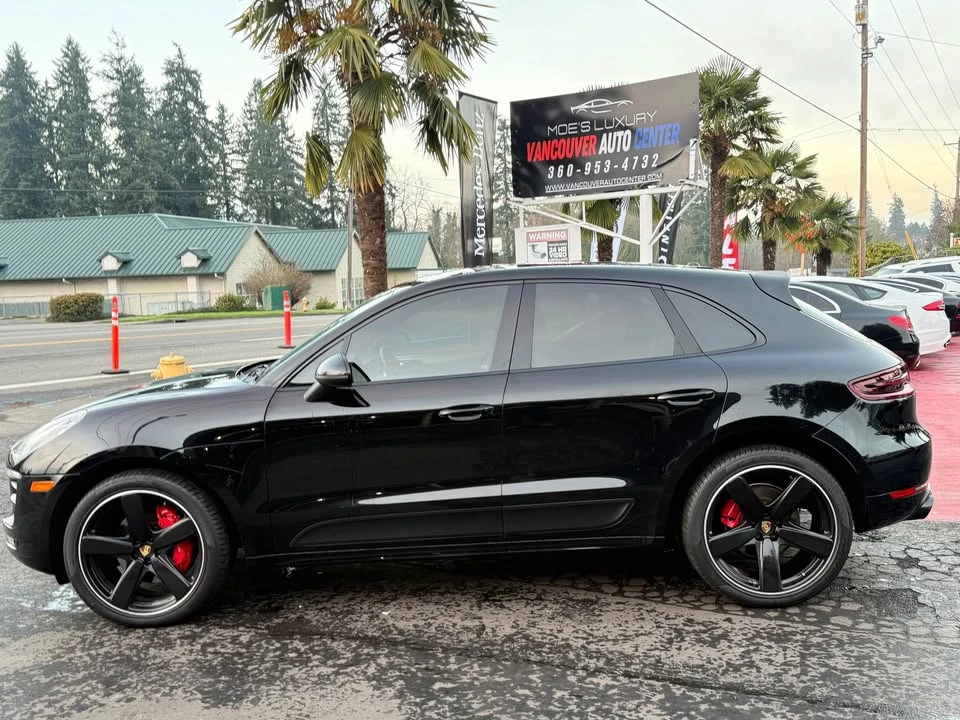 2017 Porsche Macan - Image 2 of 20