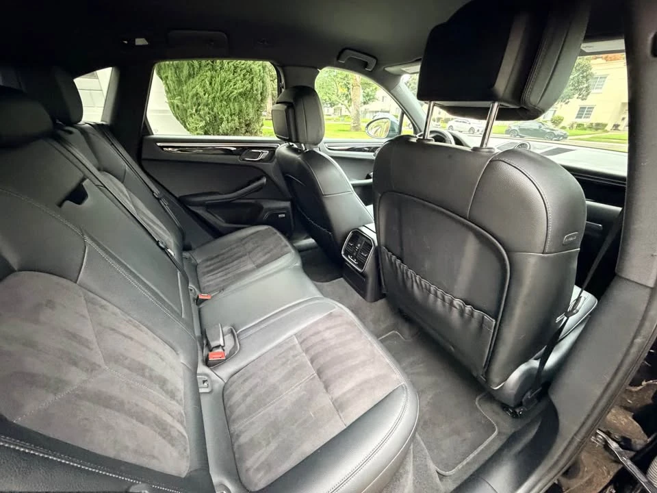 2017 Porsche Macan - Image 13 of 18
