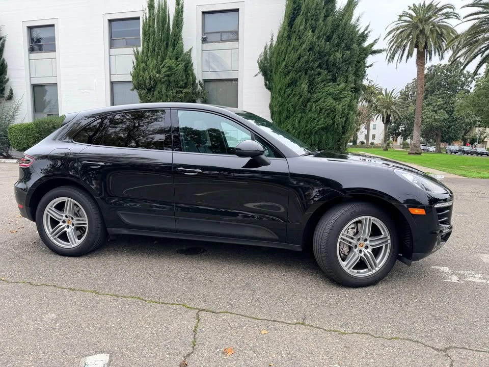 2017 Porsche Macan - Image 7 of 18