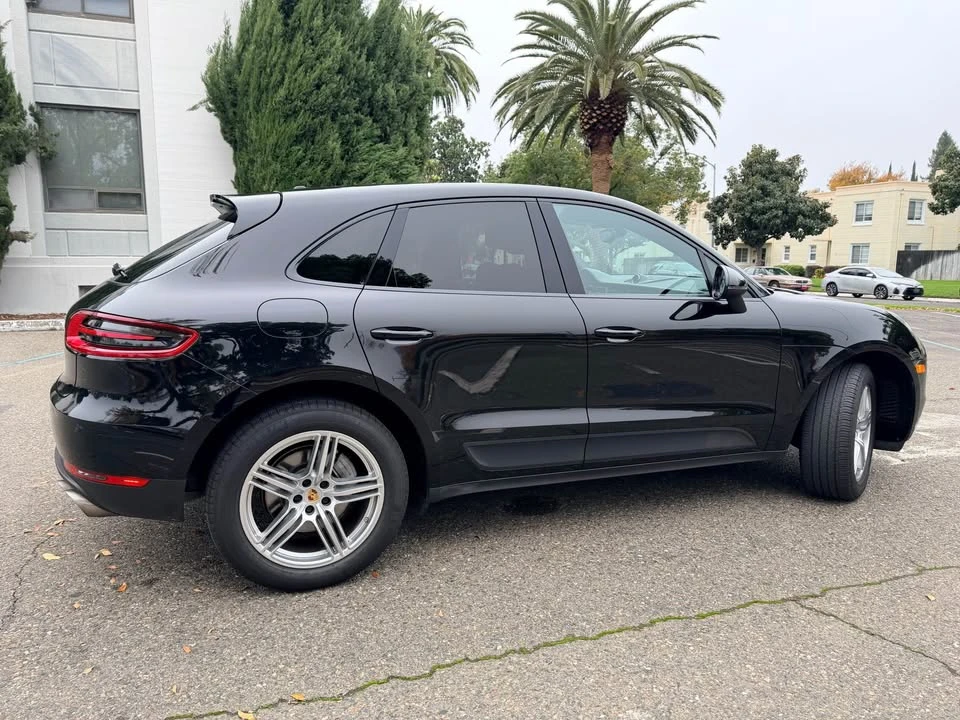 2017 Porsche Macan - Image 6 of 18