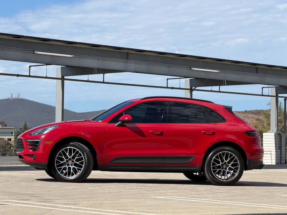 2017 Porsche Macan - Image 6 of 17