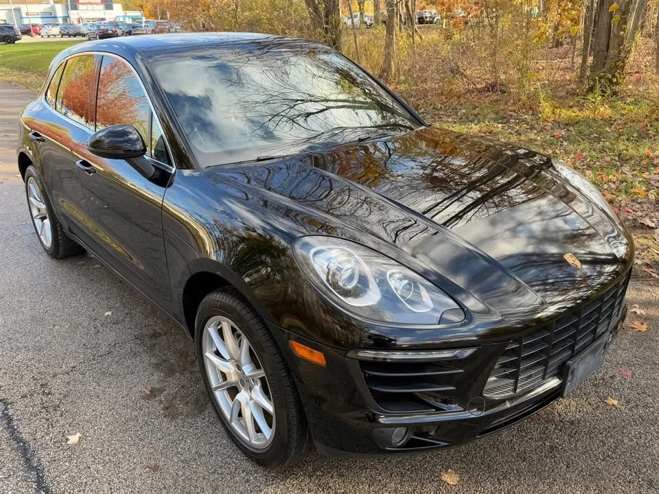 2017 Porsche Macan - Image 5 of 11
